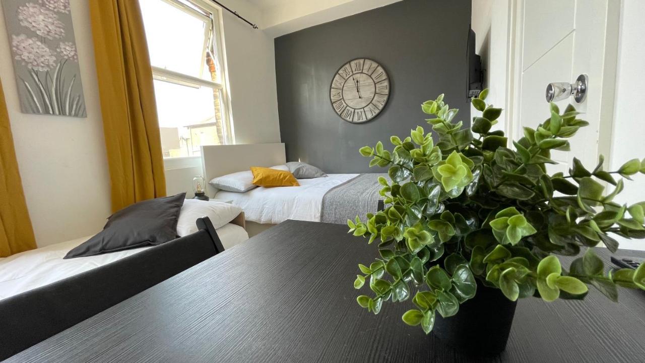 Lovely Flat In The Heart Of Holloway. Londres