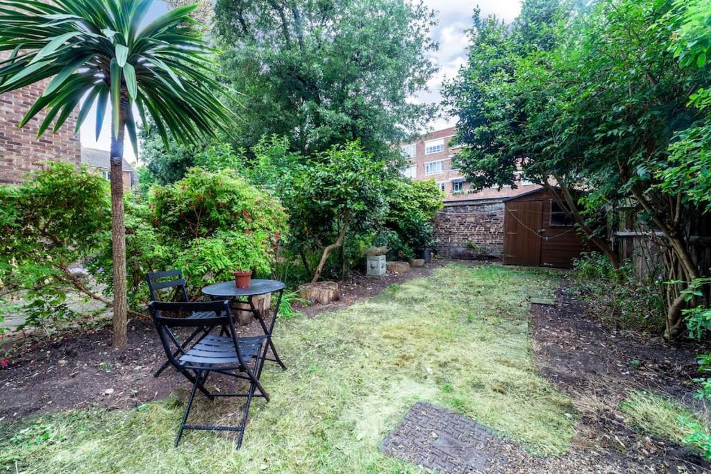 Newly Refurbished 5 Bdr House Wgarden And Parking *