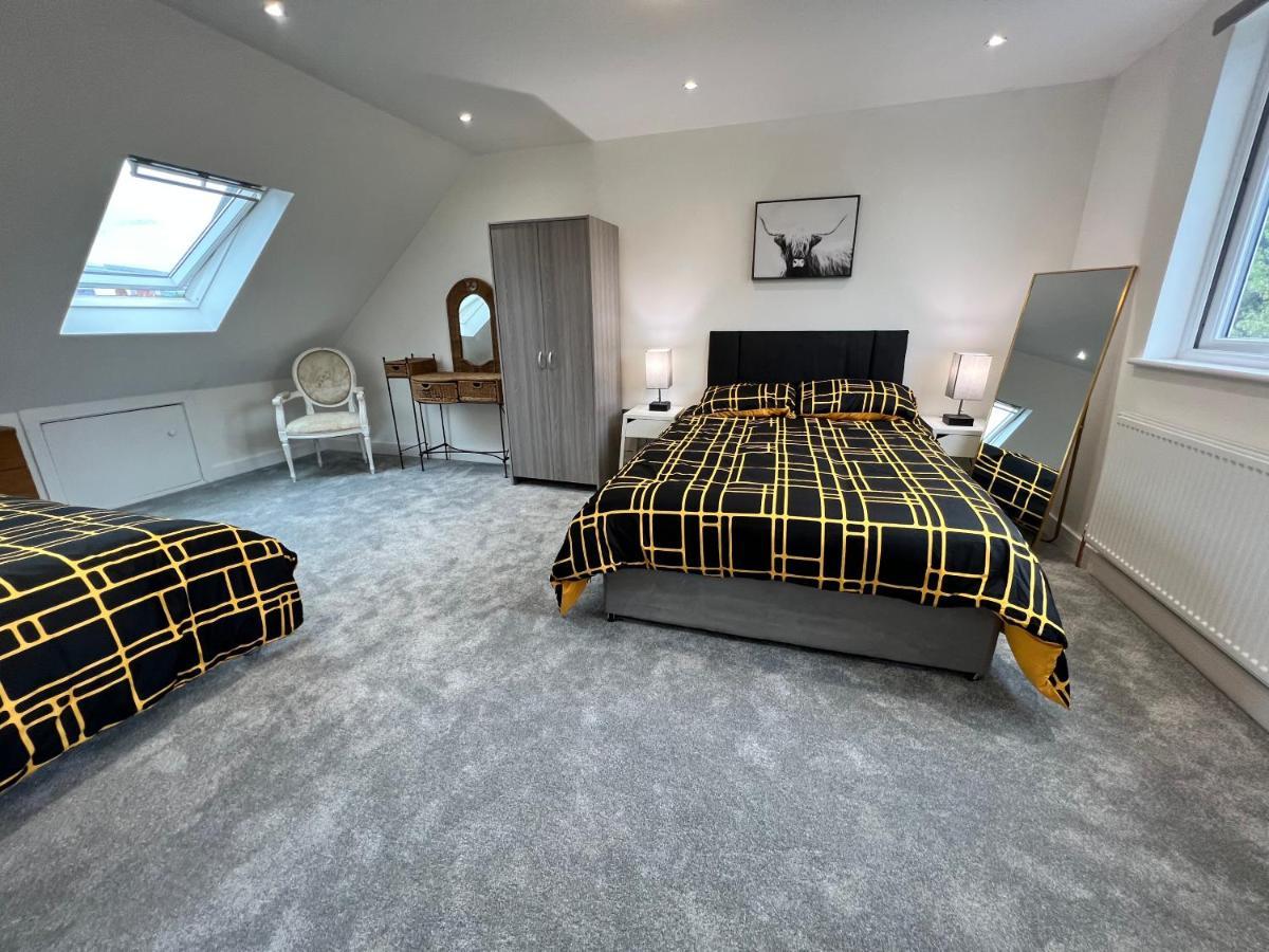 Wembley Stadium 5 Star Brand New Luxury Sleeps 14 With Parking Casa de férias