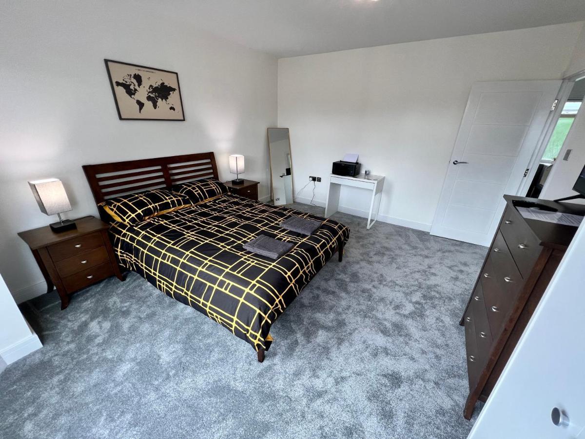 Wembley Stadium 5 Star Brand New Luxury Sleeps 14 With Parking Casa de férias Londres