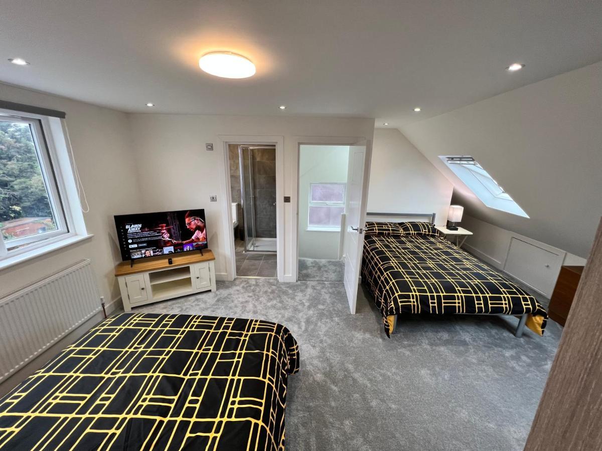 Wembley Stadium 5 Star Brand New Luxury Sleeps 14 With Parking Casa de férias