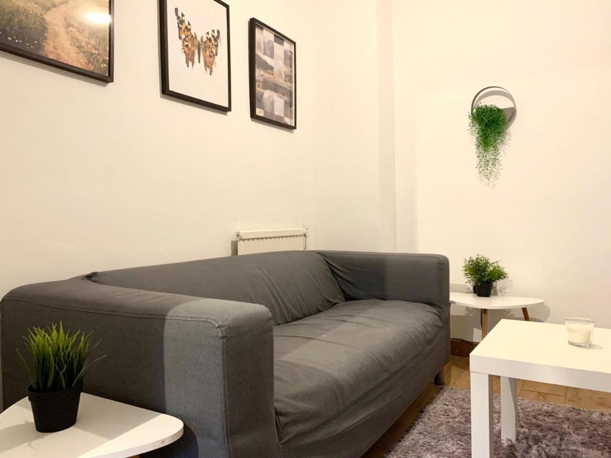 Private Bedrooms In A Flat! Away From Home! Shared Bathroom Londres