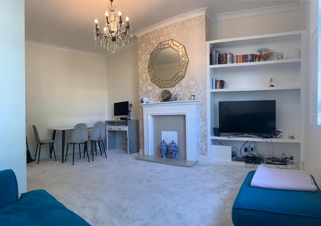 1st Floor Luxury 2 Bedroom 1 Bathroom Hampstead Apartamento