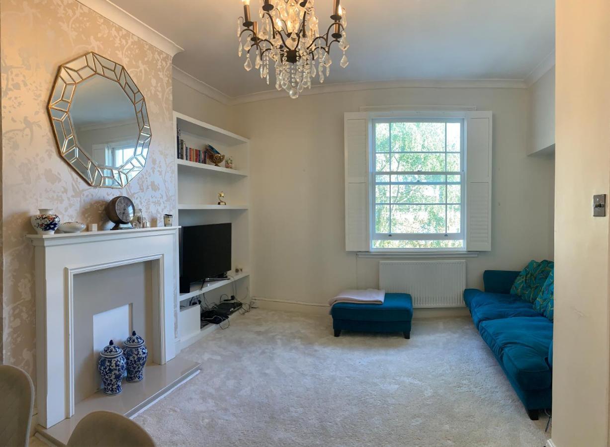 Apartamento 1st Floor Luxury 2 Bedroom 1 Bathroom Hampstead