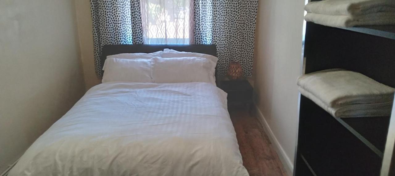 Lovely 1 Bedroom With Garden Apartamento