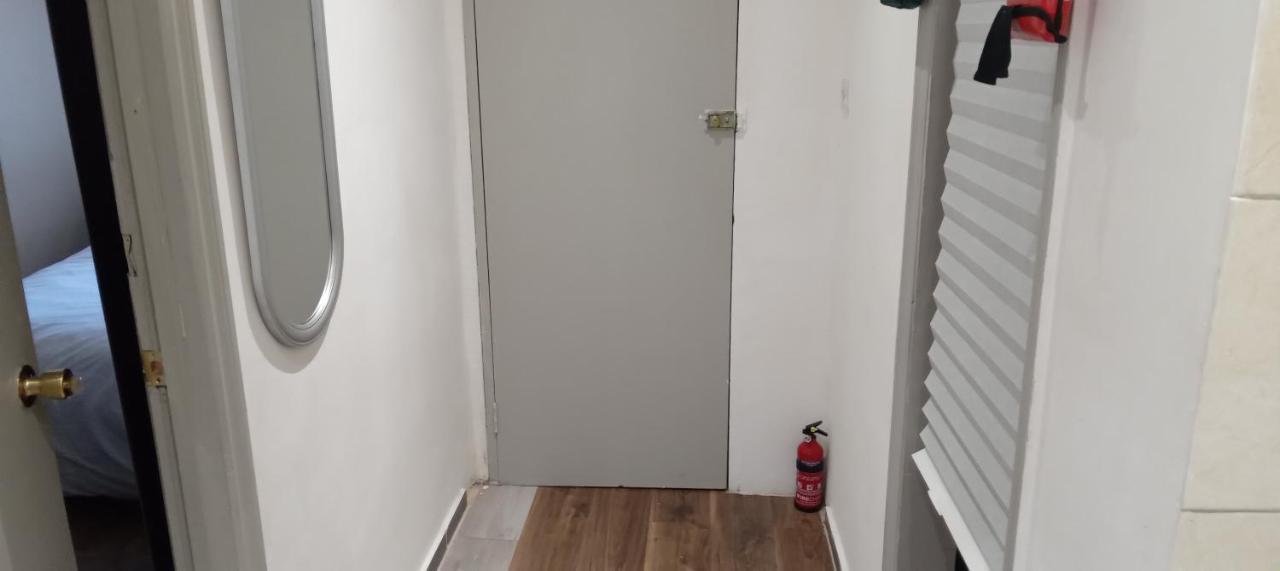Apartamento Lovely 1 Bedroom With Garden Londres