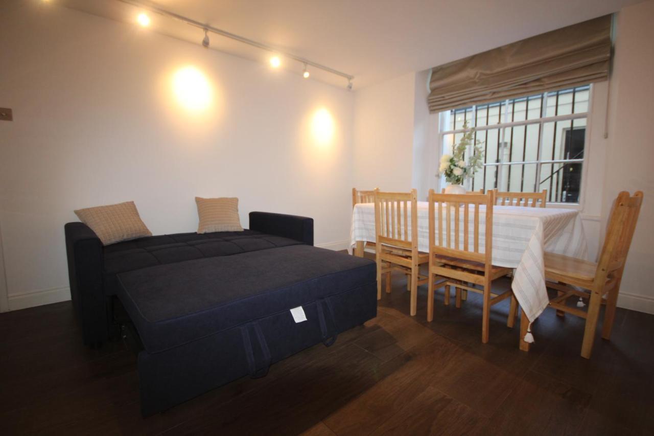 Superb Flat Near Victoria Station * Londres