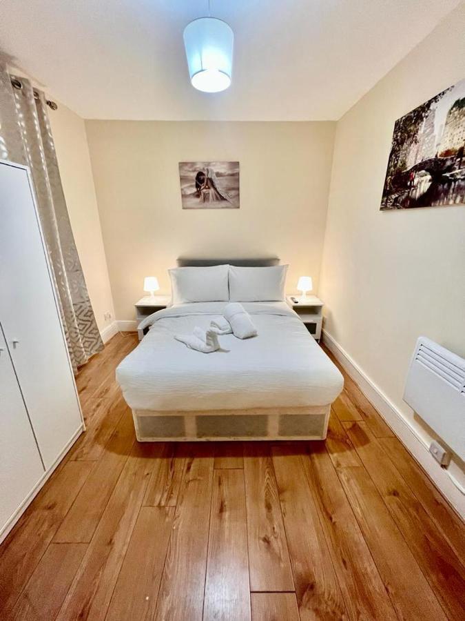 Studio Flat In Colliers Wood Apartamento Londres