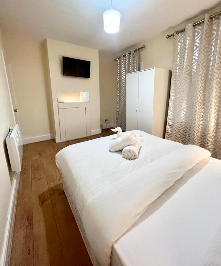 Studio Flat In Colliers Wood Apartamento *
