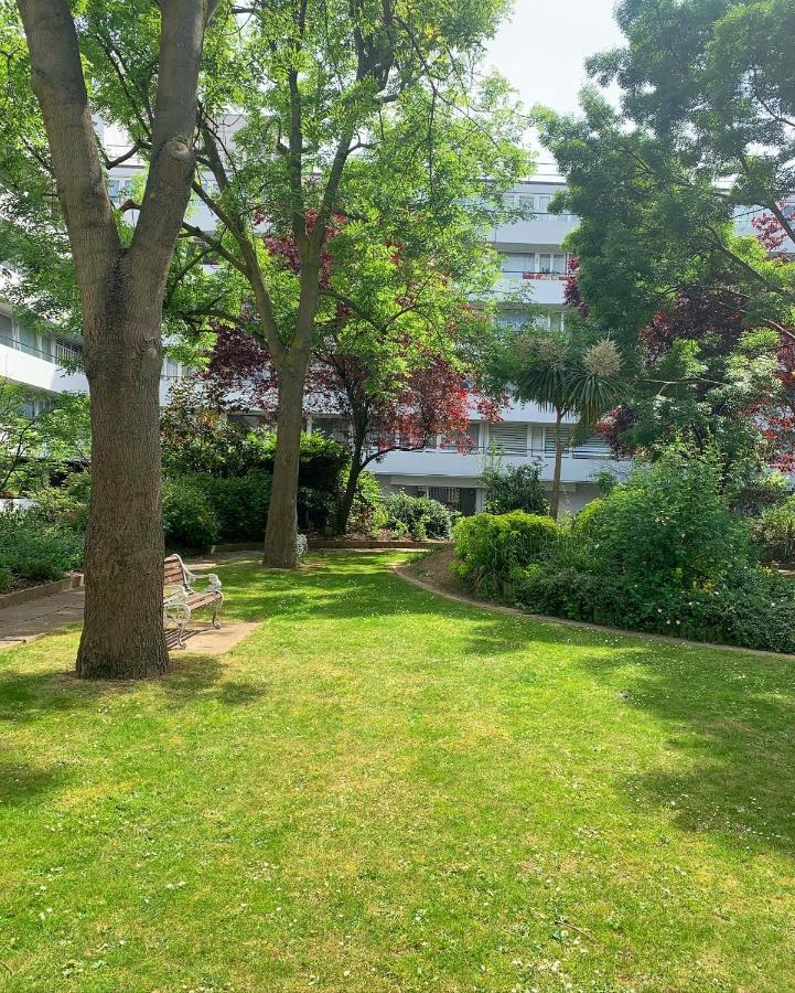 Apartment Garden Beautiful Cozy Flat , Recent Decorated. London
