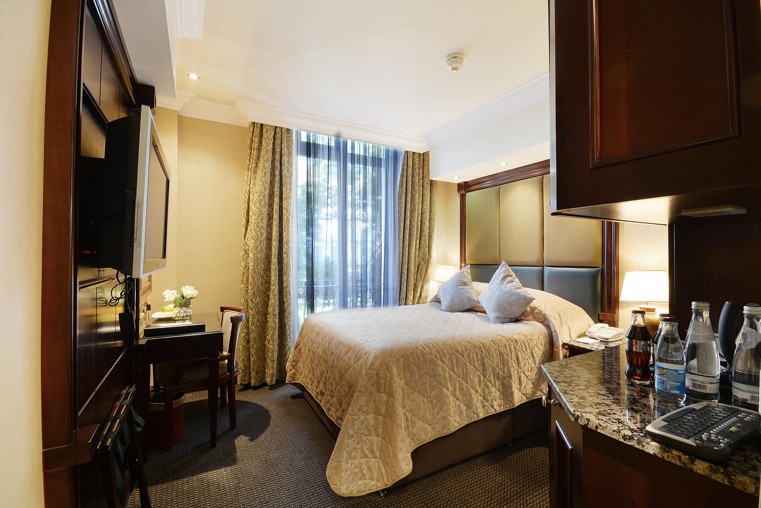 The Premier Notting Hill Hotel 4*