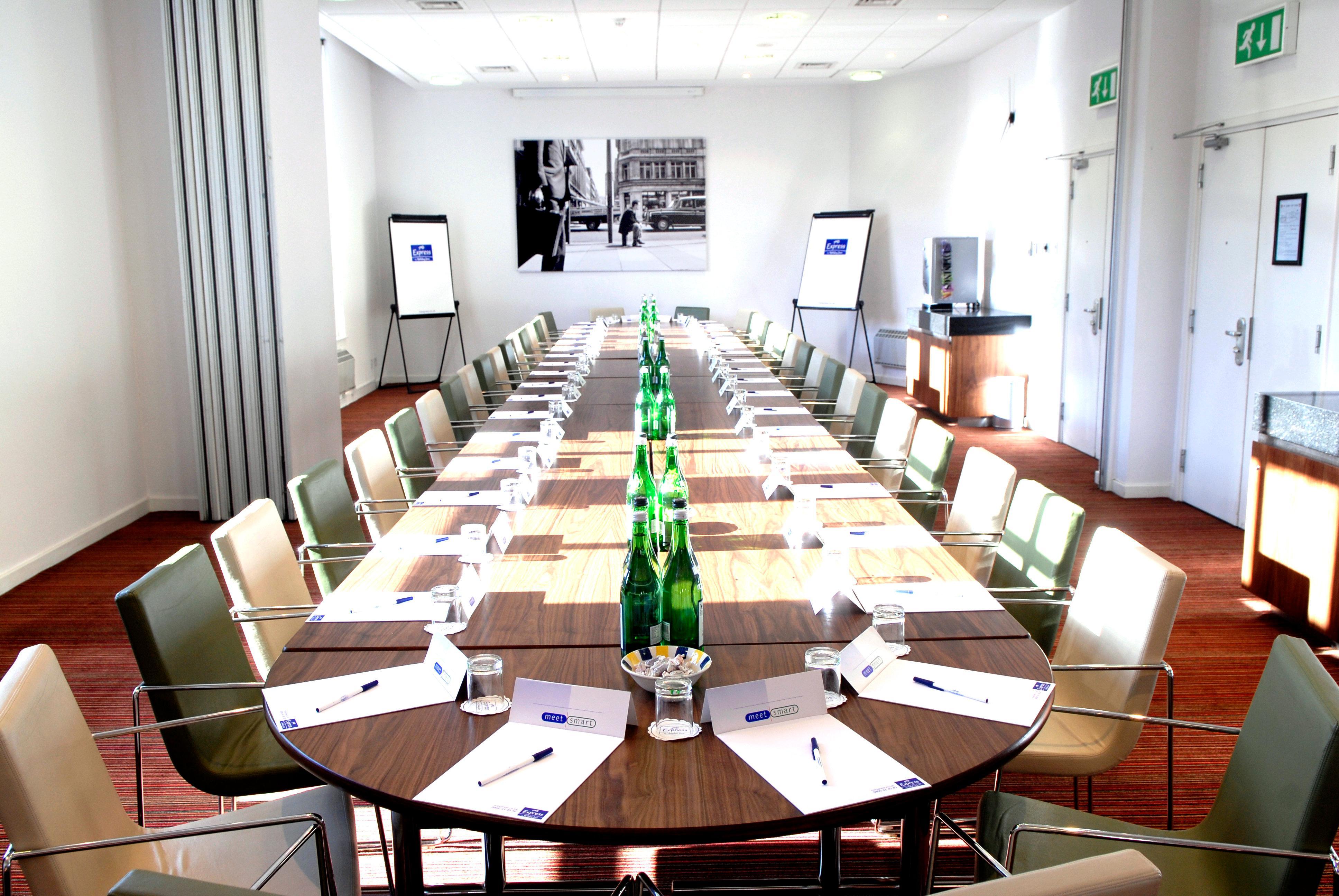 Express City, An Ihg 3* Londres