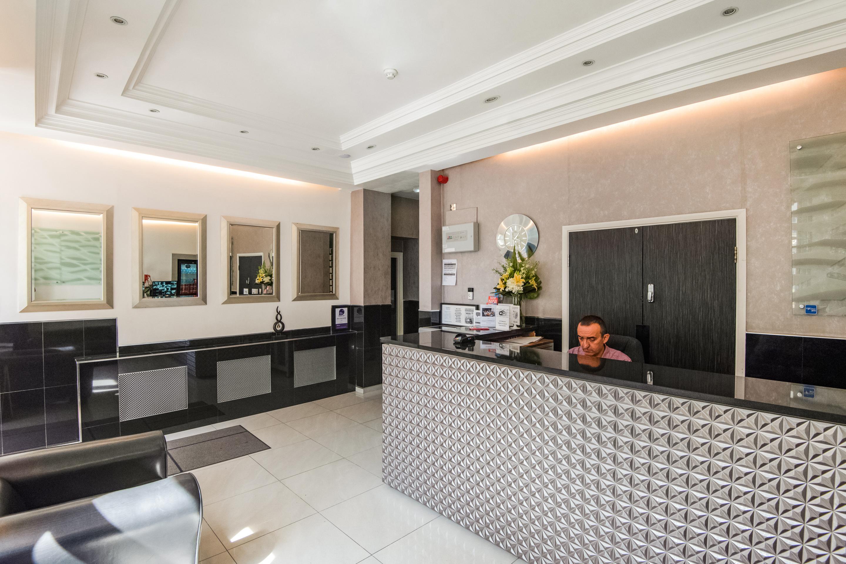 Huttons Hotel, Victoria Hotel Londres