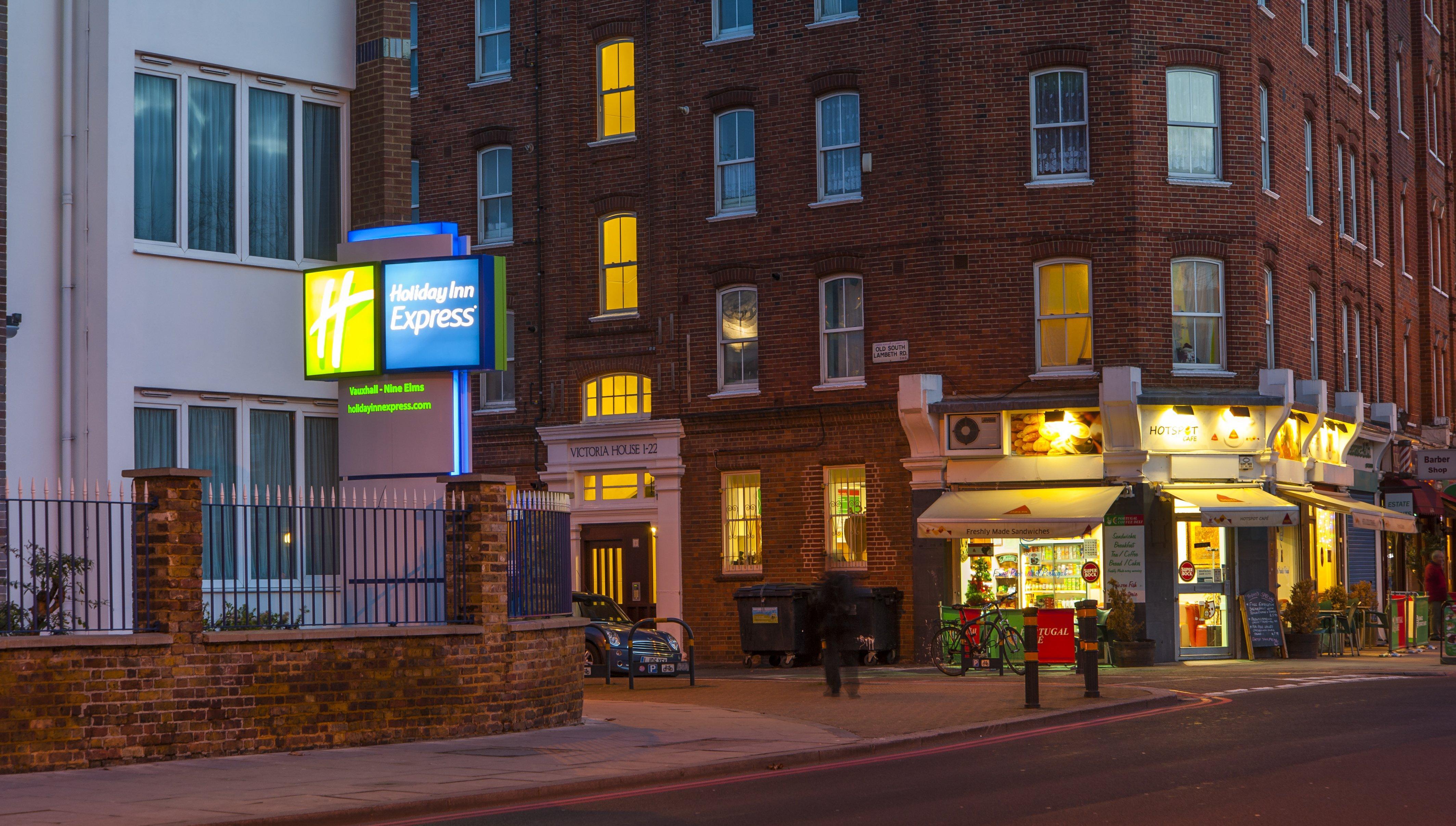 Express - Vauxhall Nine Elms Hotel 3*