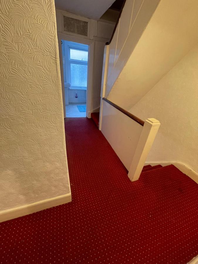 Elmdene Road Homestay *