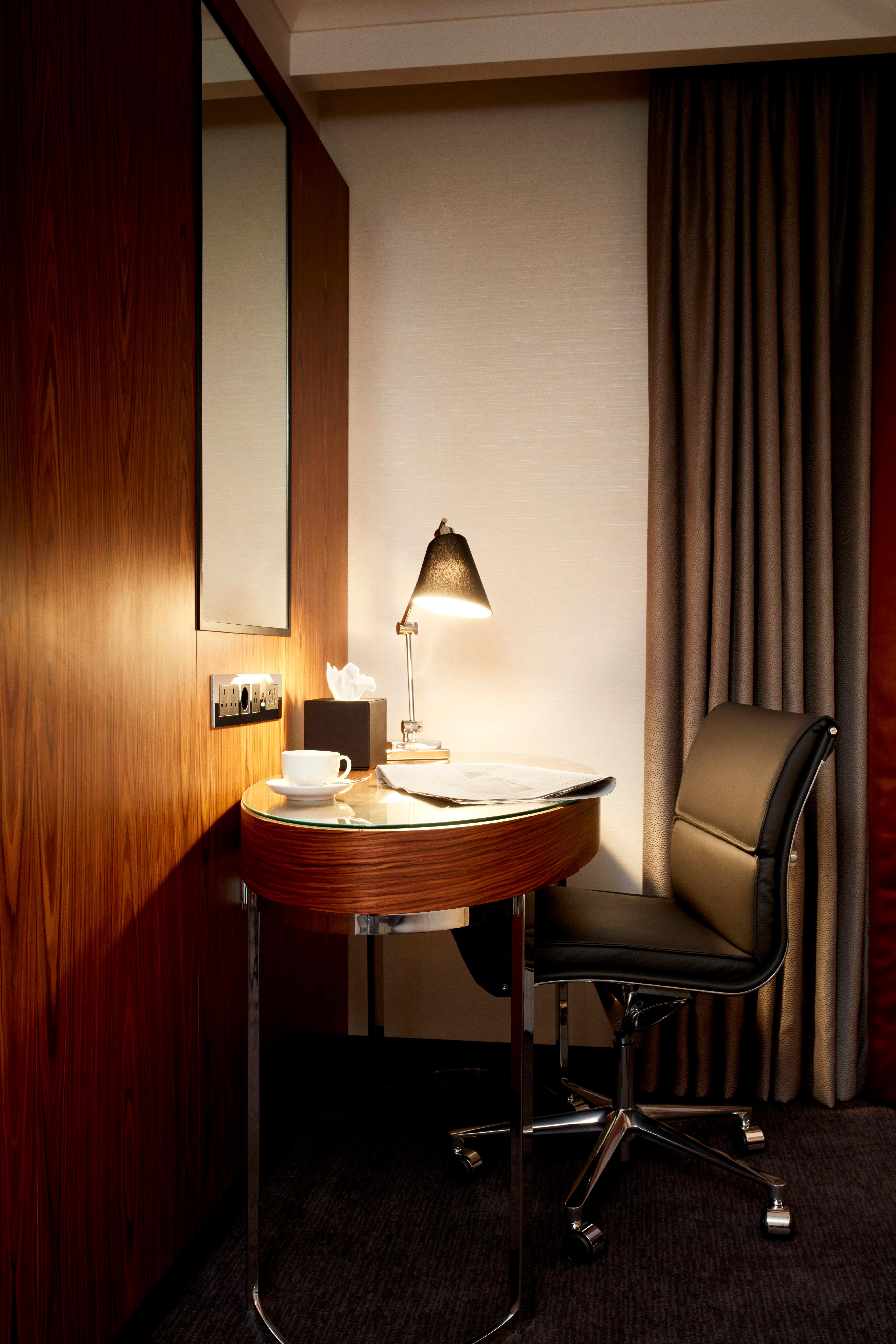 Crowne Plaza - - Embankment 4*