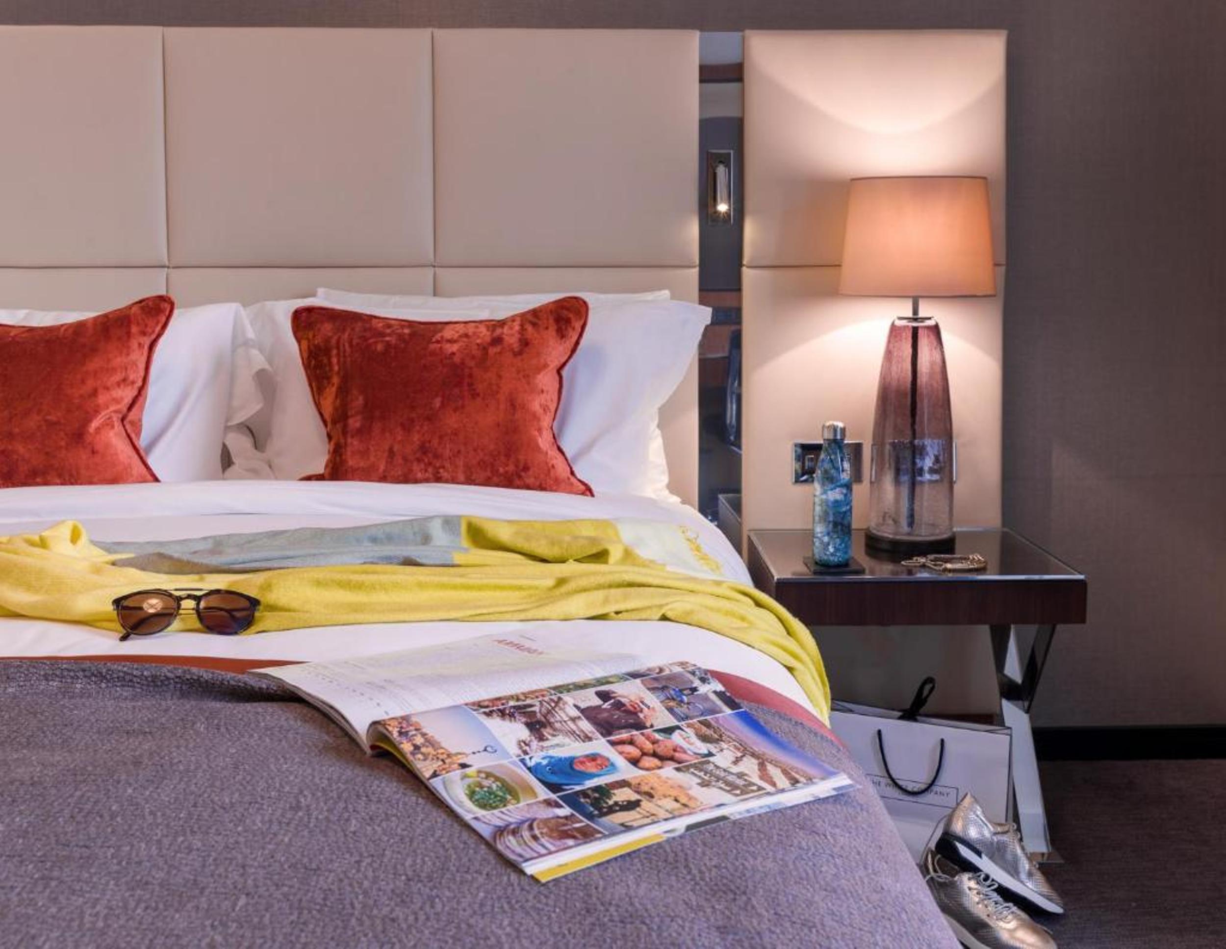 Crowne Plaza - - Embankment Hotel
