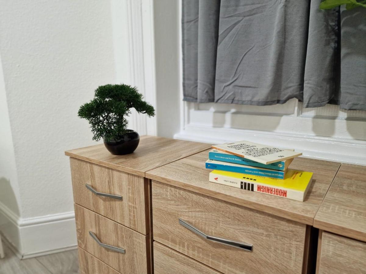 Apartamento Spacious 4 Bedrooms For 10 Near Marble Arch Londres