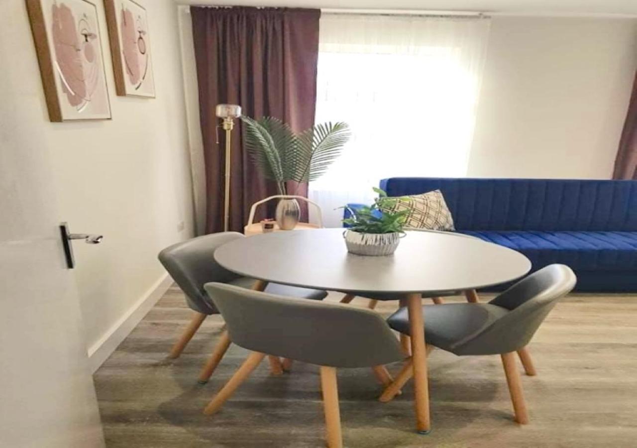 2 Bedroom Serviced # Apartamento *