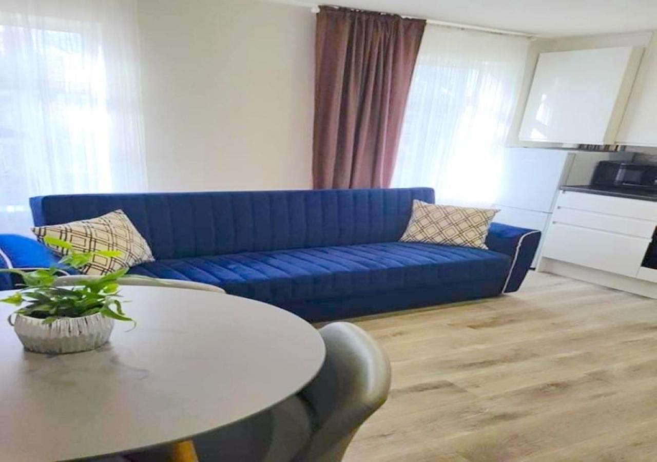 2 Bedroom Serviced # * Londres
