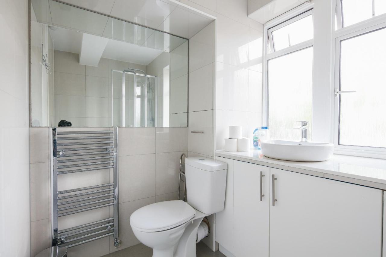 Apartment Bright & Welcoming Garden Flat Sleeps 6 In Style