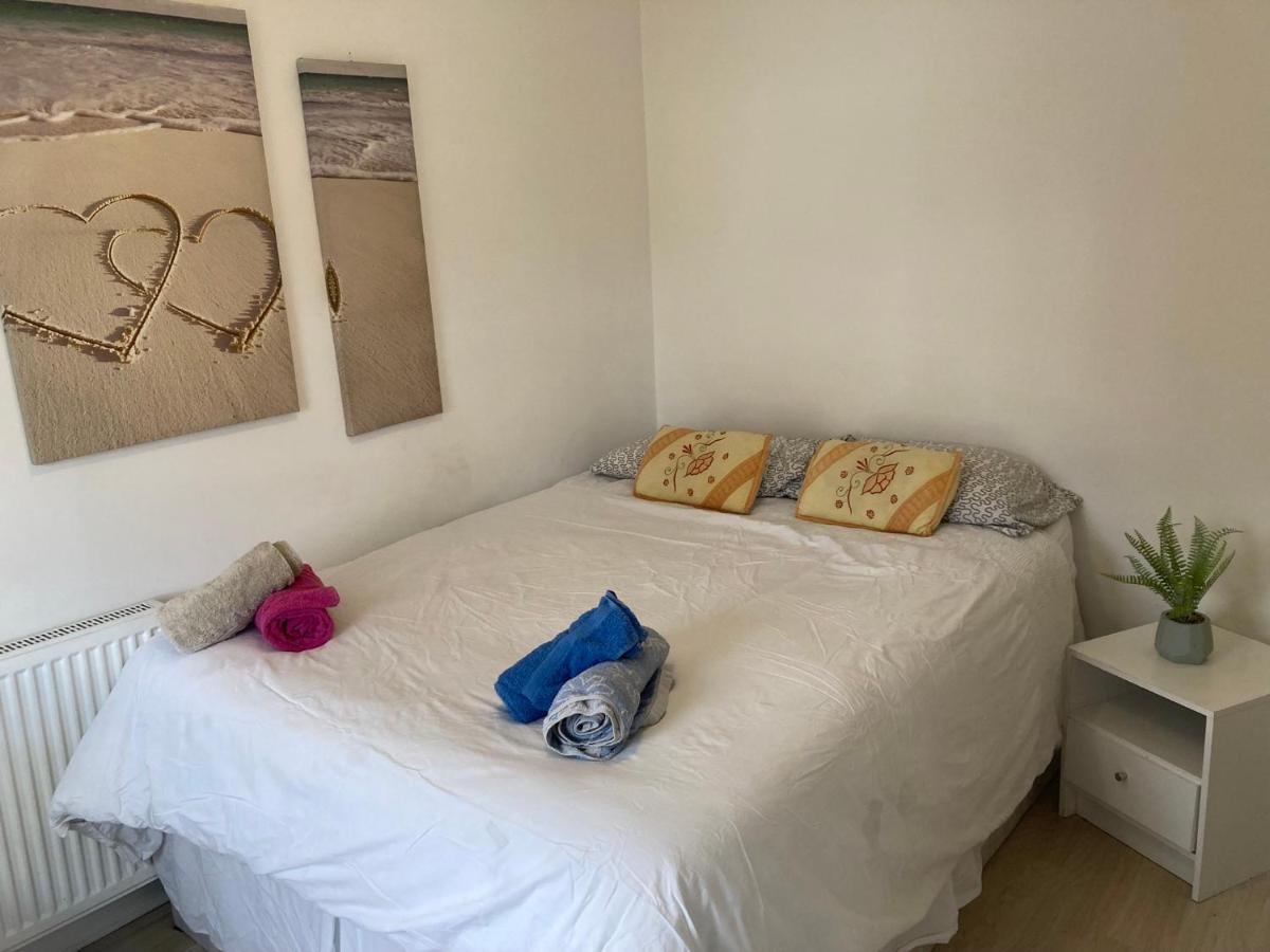 Renovated 4 Bed Flat In Islington * Londres
