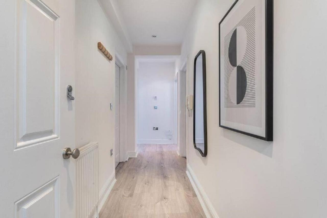 Two Bedroom - Tower Bridge - By Prime M-5 Apartment *