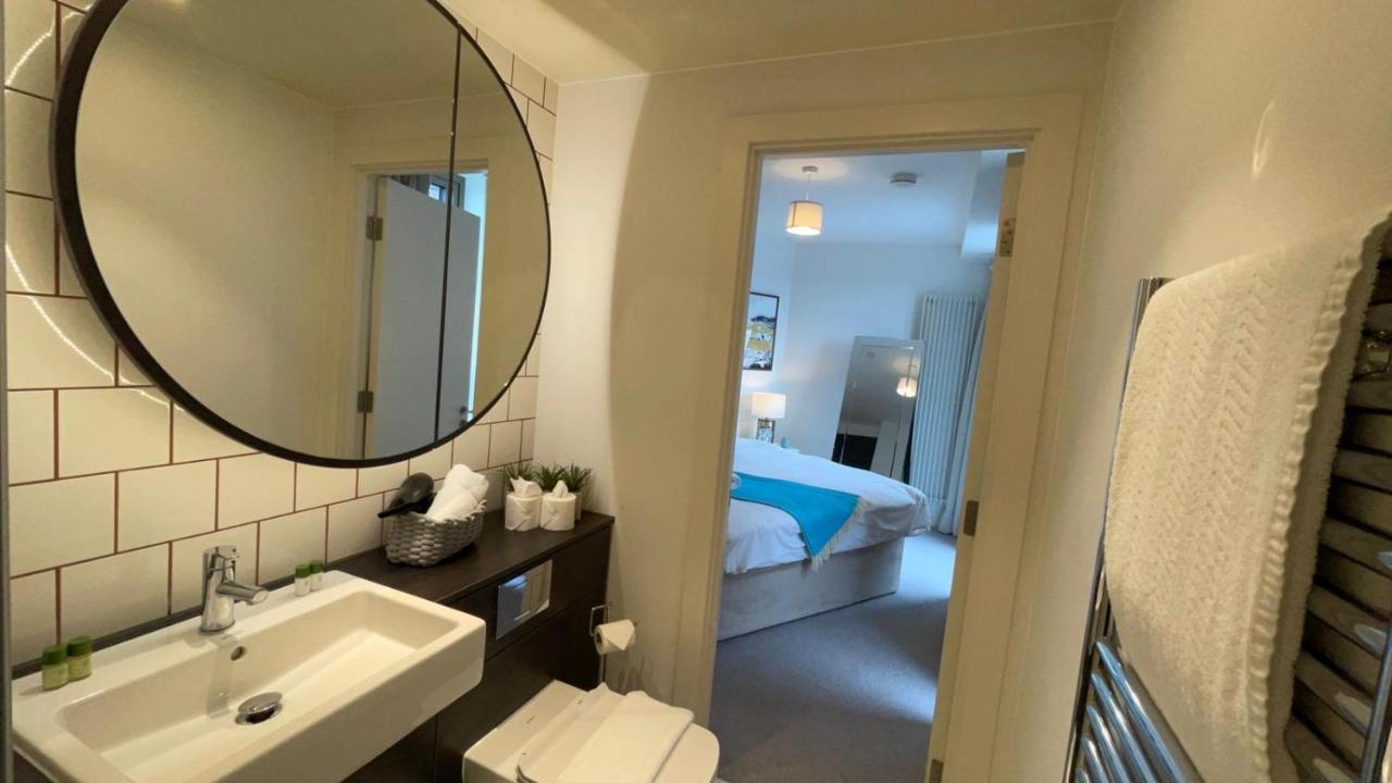 Luxury Three Bed By Excel London