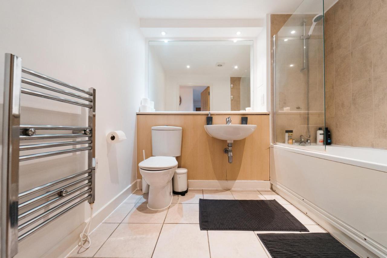 Lovely 2 Bedroom Flat Next To Victoria Park Apartamento