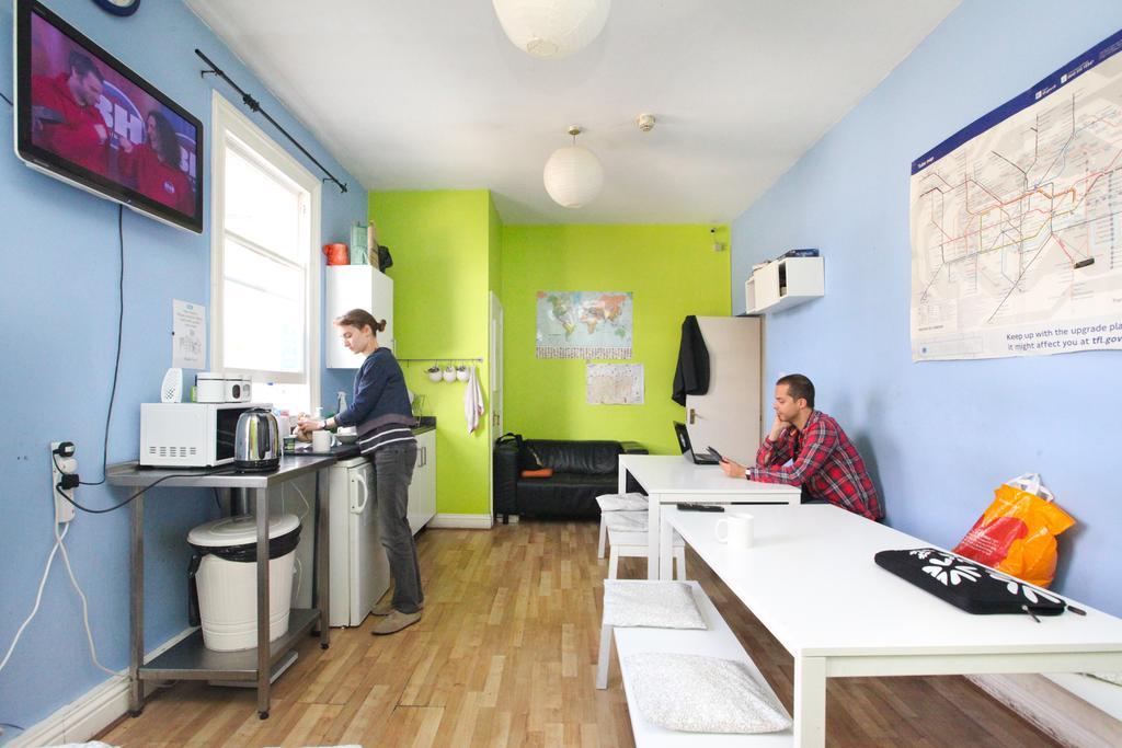 New Cross Hostal