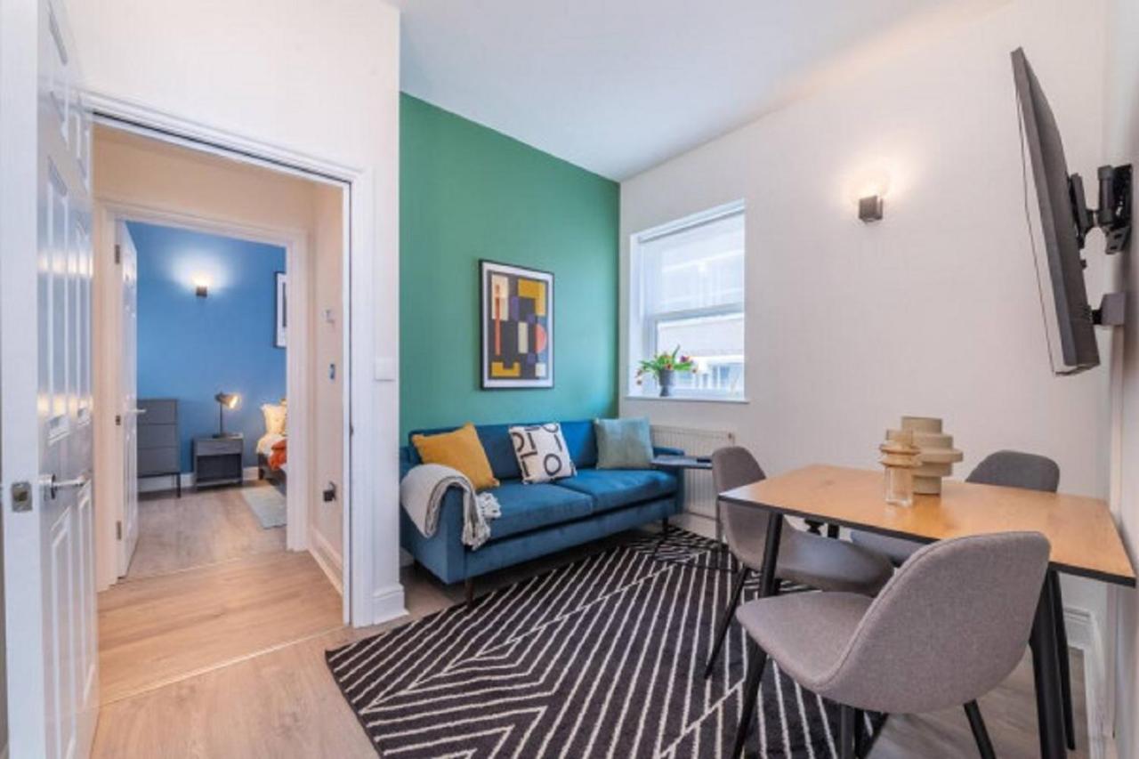 Apartment Two Bedroom - Tower Bridge - By Prime M-5 London