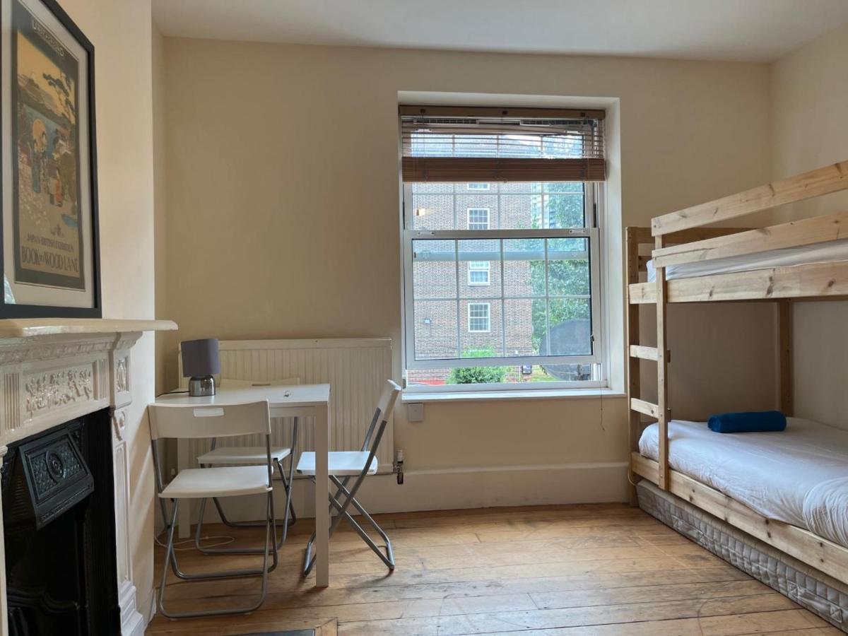Aplacetostay Apartment, Zone 1 Car Quarto em Acomodações Particulares