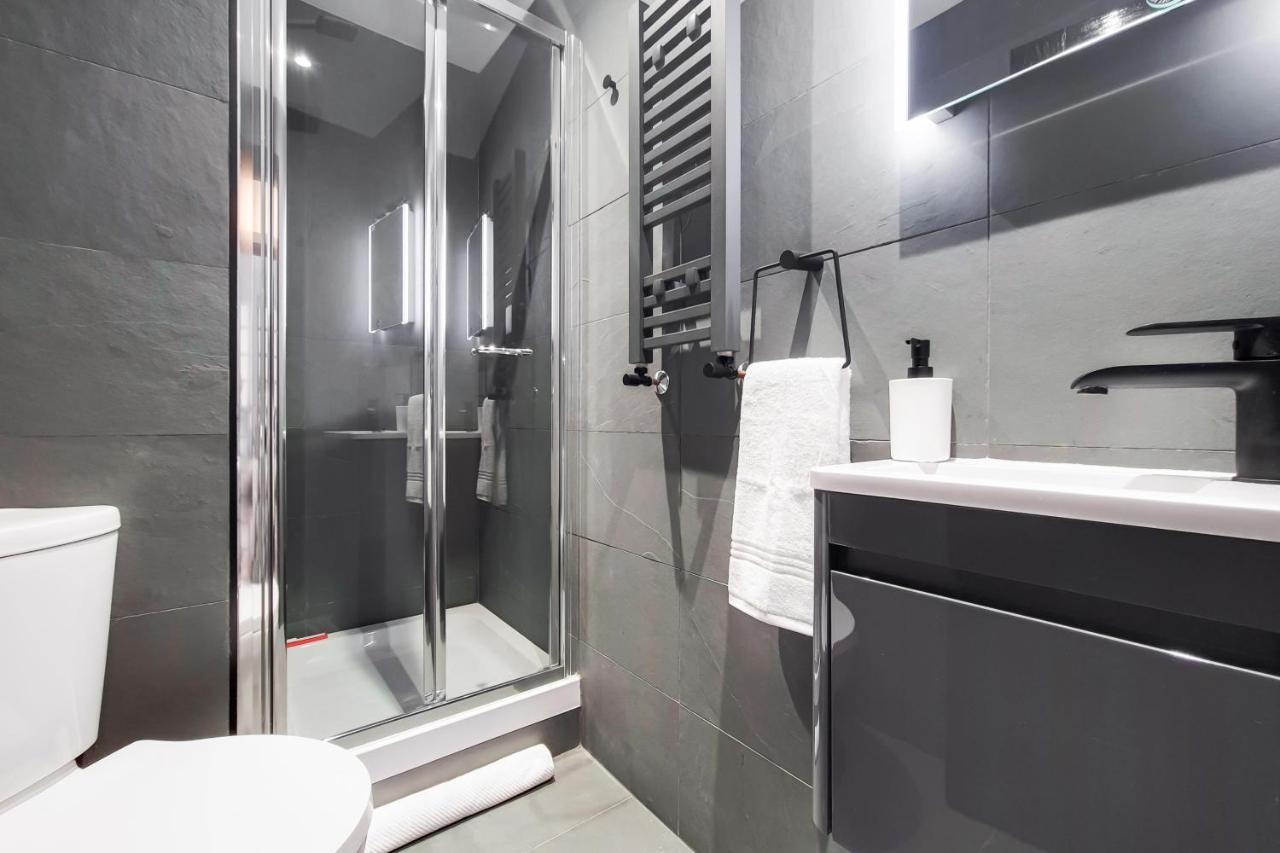 Langdon Brooks Apartamento