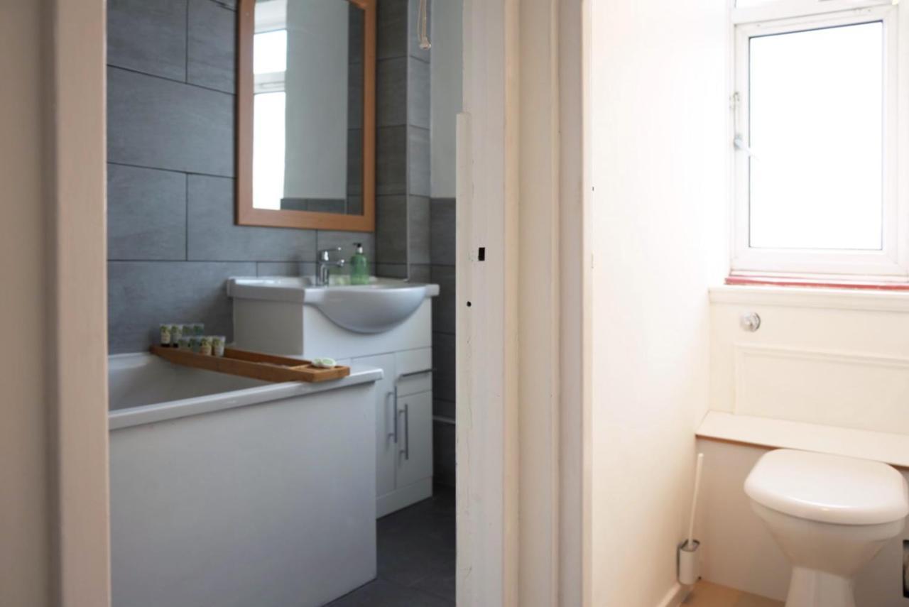 Apartment Sophie Place In Vauxhall - 3 Double Beds, 1 Sofa Bed, Spacious