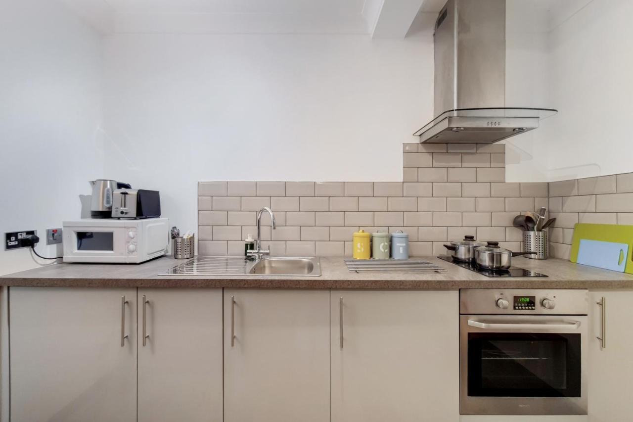 Langdon Brooks Apartamento *