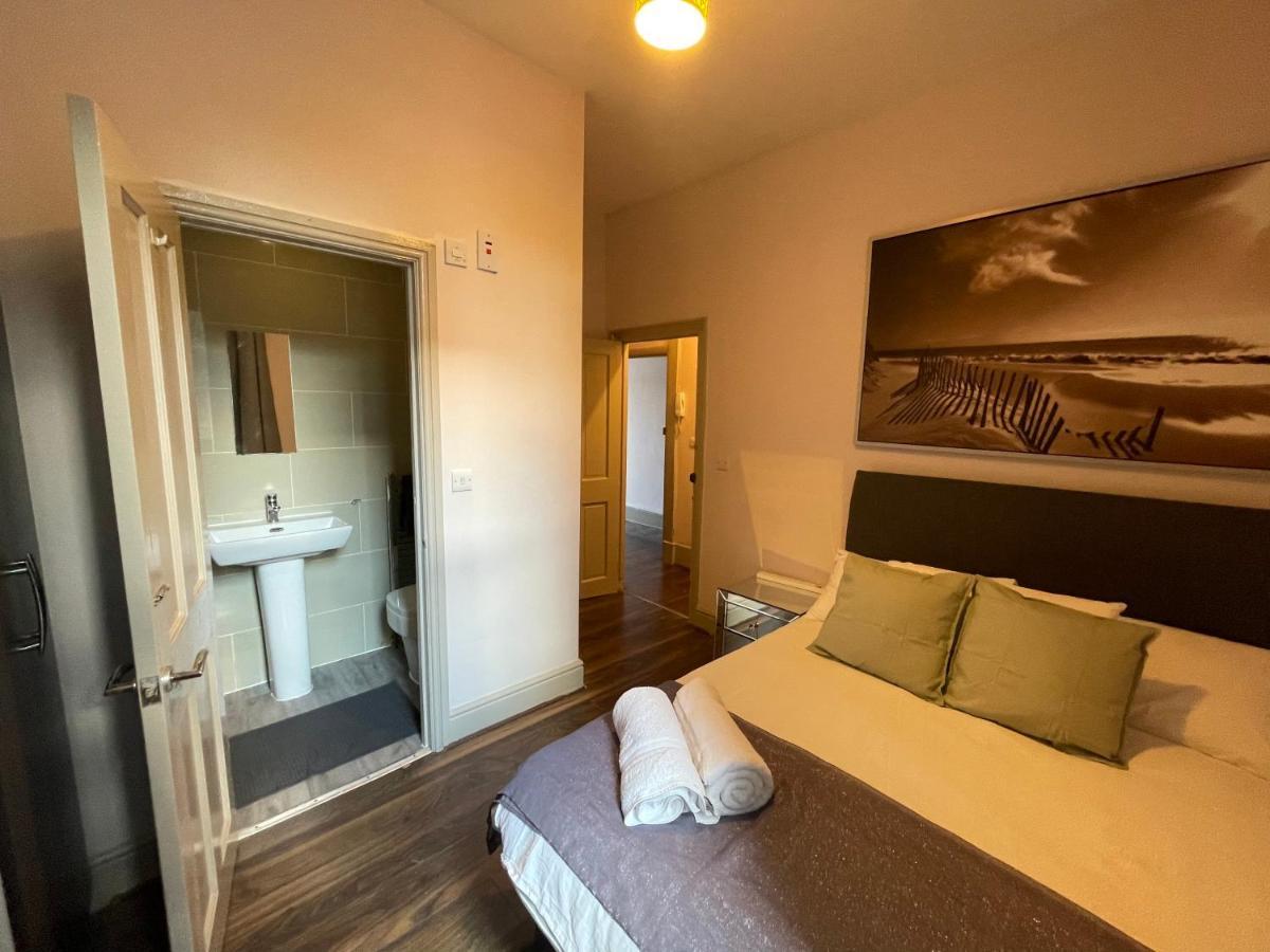 43 Kimberly Road * London
