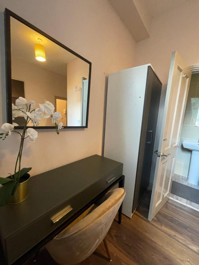 43 Kimberly Road Apartment London
