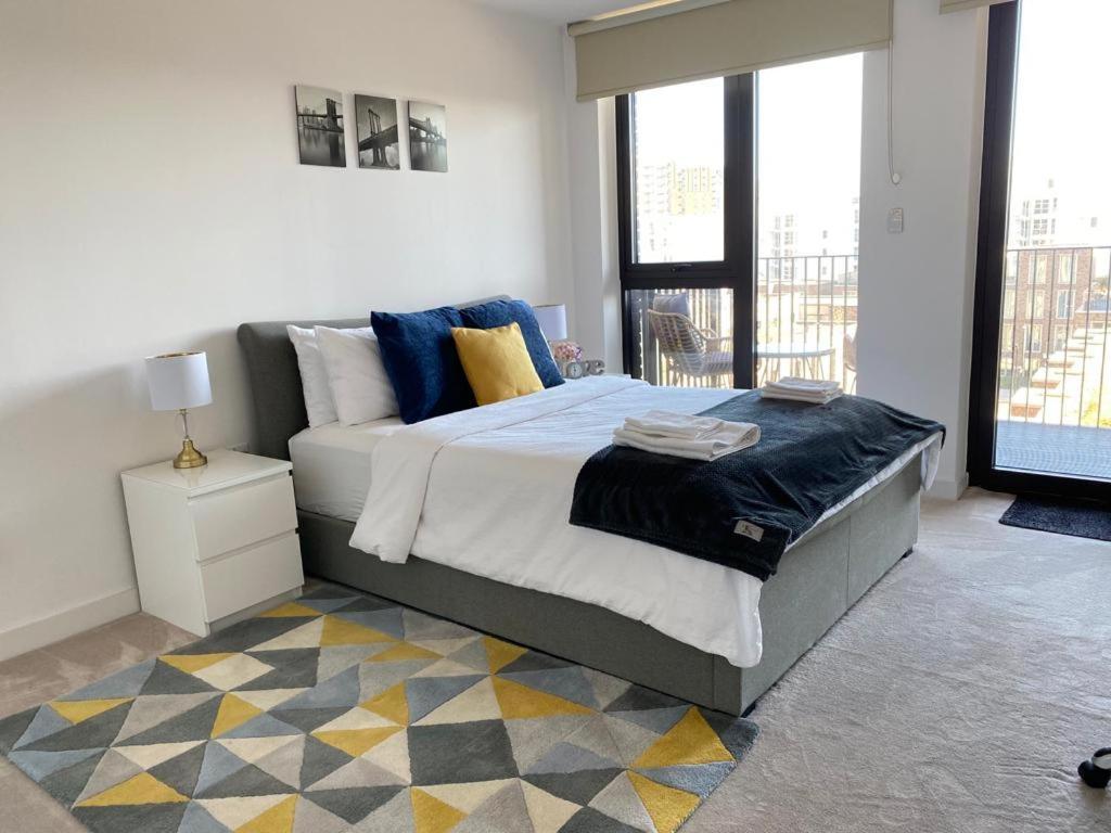 Spacious Modern Ensuite Bedroom Airport Hospedagem domiciliar *