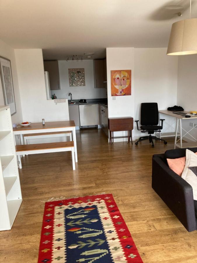 Apartamento Beautiful With Large Balcony Londres