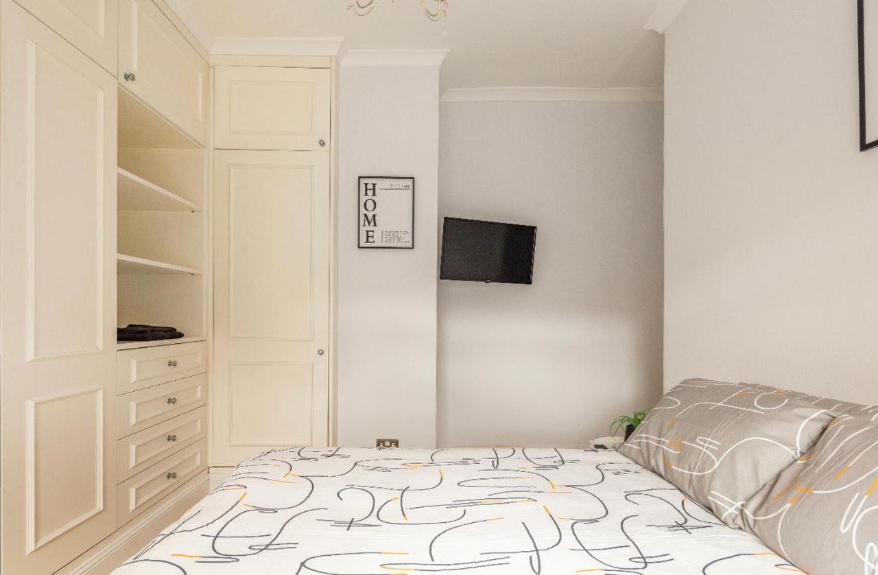 Luxury Specious En-suite In Pensión *