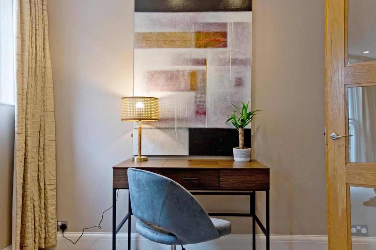 Fabulous Mews House South Kensington Apartment *