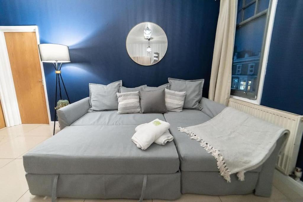 Apartment 2 Bedroom