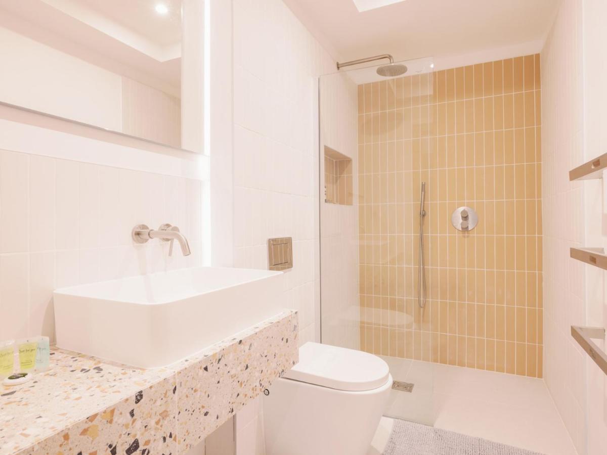 Vakantiehuis Pass The Keys - Spacious Modern Flat With Garden, In South West