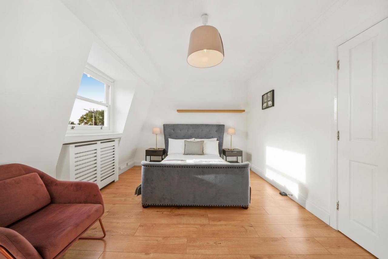 1 & 2 Bed Cosy Next To Earls Court Free Wifi *