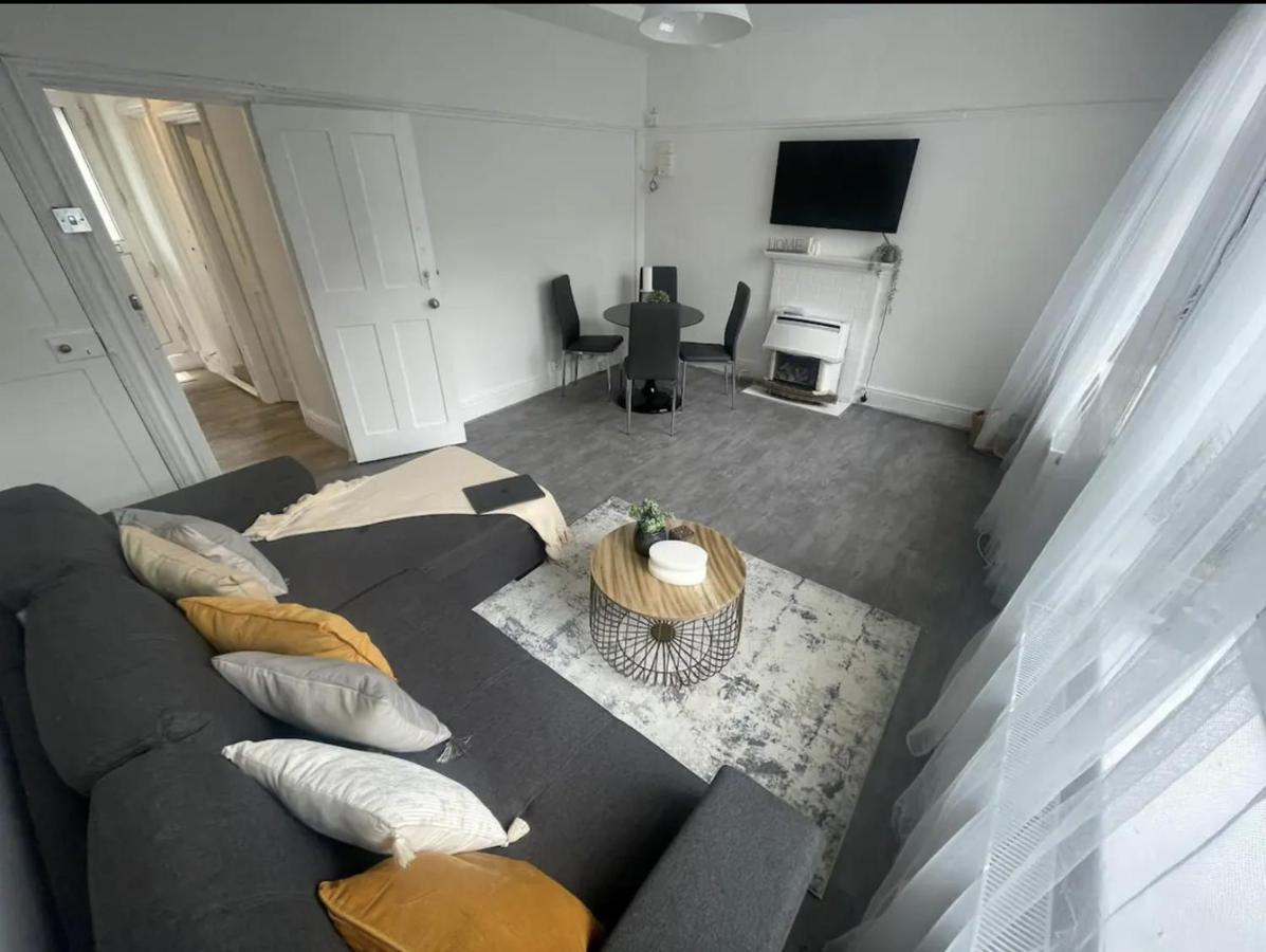 Charming 2 Bed Flat On Tower Bridge Londres
