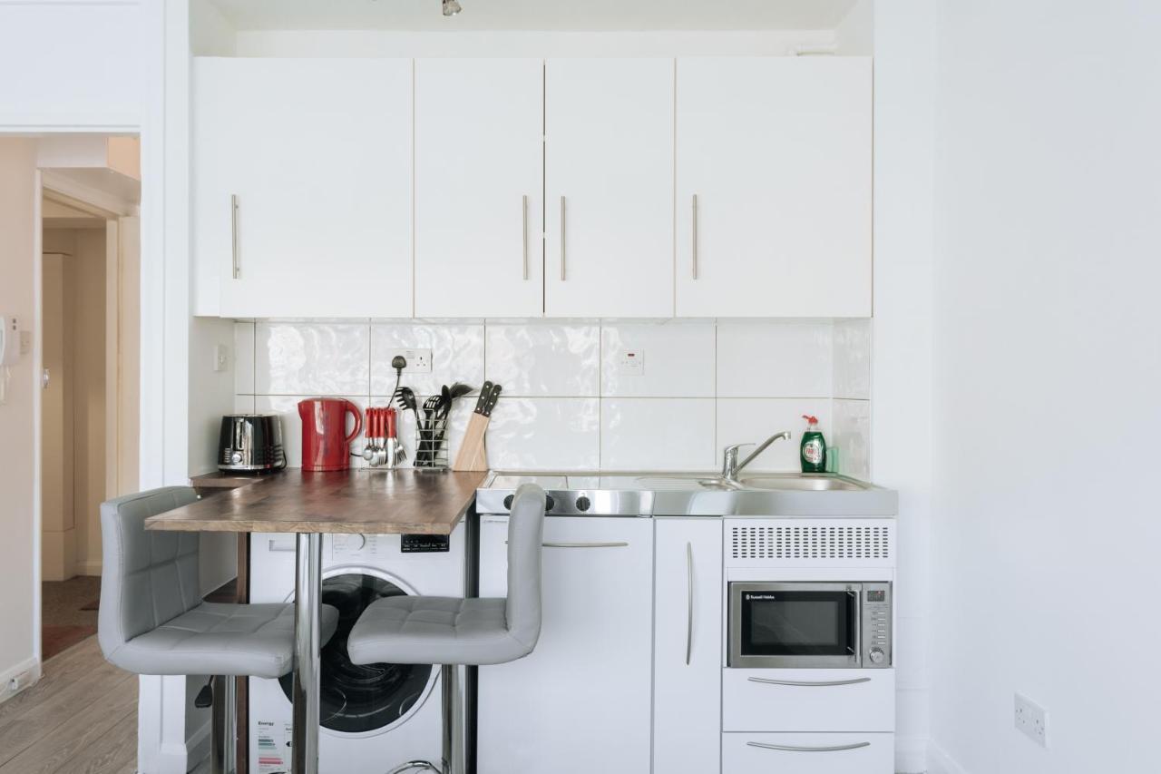 Modern Cozy Studio Flat In Zone 1.