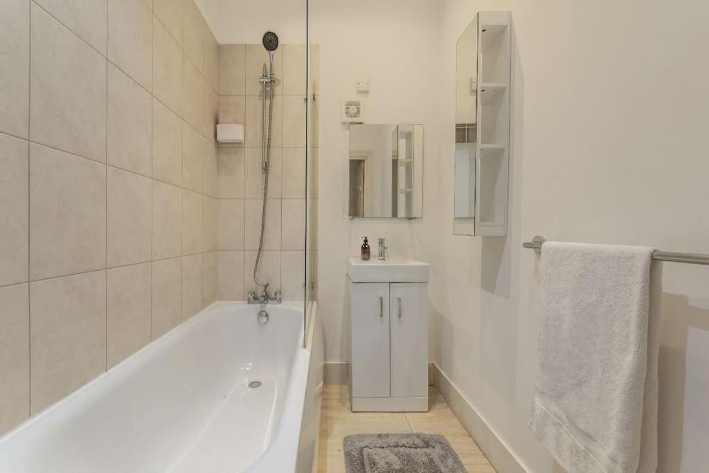 Wonderful Mansion In The Heart Of Marylebone Apartamento *