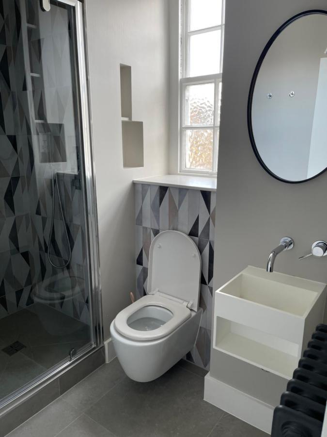 Apartment Penguin Flat London