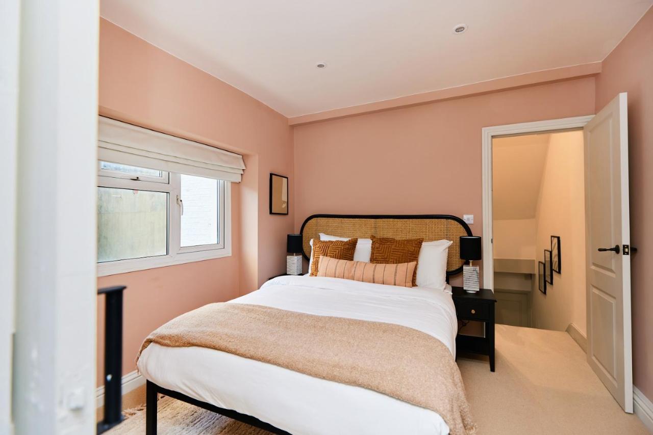 The Fulham Loft - Captivating 2bdr Flat With Terrace Apartment