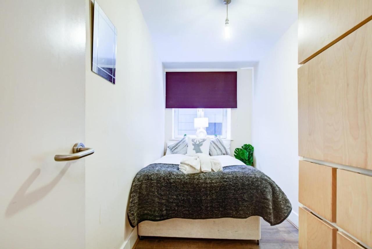 Waterloo 2 Bedroom Apartment *